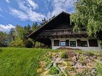 DŮM NA SAMOTĚ U LESA S FANTASTICKÝM PANORAMATICKÝM VÝHLEDEM,  OSTRUŽNO NA ŠUMAVĚ - PXL_20260513_081750667.MP.jpg