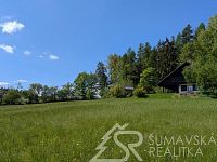 DŮM NA SAMOTĚ U LESA S FANTASTICKÝM PANORAMATICKÝM VÝHLEDEM,  OSTRUŽNO NA ŠUMAVĚ - PXL_20260513_084215934.MP.jpg