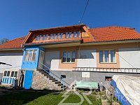 DŮM POD HRADEM KAŠPERK PO REKONSTRUKCI IHNED K NASTĚHOVÁNÍ, NEZDICE NA ŠUMAVĚ-MIMOŘÁDNÉ SNÍŽENÍ CENY - PXL_20260423_075041099.MP.jpg