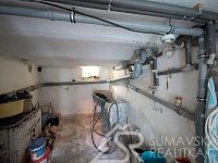 DŮM POD HRADEM KAŠPERK PO REKONSTRUKCI IHNED K NASTĚHOVÁNÍ, NEZDICE NA ŠUMAVĚ - PXL_20260119_130327427.MP.jpg