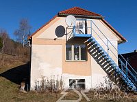 DŮM POD HRADEM KAŠPERK PO REKONSTRUKCI IHNED K NASTĚHOVÁNÍ, NEZDICE NA ŠUMAVĚ - PXL_20260313_082117599.jpg