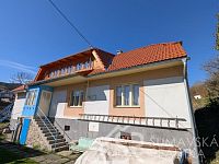 DŮM POD HRADEM KAŠPERK PO REKONSTRUKCI IHNED K NASTĚHOVÁNÍ, NEZDICE NA ŠUMAVĚ - PXL_20260423_075444398.MP.jpg