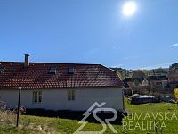 DŮM POD HRADEM KAŠPERK PO REKONSTRUKCI IHNED K NASTĚHOVÁNÍ, NEZDICE NA ŠUMAVĚ-SLEVA - PXL_20260423_075258473.MP.jpg