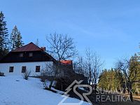 ŠUMAVSKÁ SAMOTA SNŮ – DŮM S POZEMKY – KOCHÁNOV - KEPLY - PXL_20260227_083622164.jpg