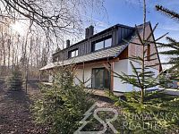 APARTMÁNOVÝ DŮM NOVÁ PEC – BYDLENÍ I INVESTICE V SRDCI ŠUMAVY - Foto 1.jpg