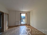 MODERNÍ 2+KK S VELKÝM BALKONEM  A VÝHLEDEM NA ŠUMAVU, PARKOVÁNÍ V DOMĚ, NOVOSTAVBA SE ZÁRUKOU, - PXL_20260317_143940148.jpg