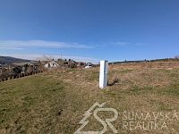 STAVEBNÍ POZEMEK VE VIMPERKU – JIŽNÍ SVAH S VÝHLEDEM NA ZÁMEK I BOUBÍN - PXL_20260319_113339628.MP.jpg