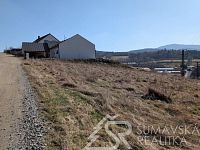 VÝJIMEČNÝ STAVEBNÍ POZEMEK VE VIMPERKU S VÝHLEDEM NA ZÁMEK A BOUBÍN - PXL_20260319_114136343.MP.jpg