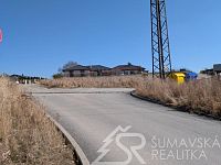 VÝJIMEČNÝ STAVEBNÍ POZEMEK VE VIMPERKU S VÝHLEDEM NA ZÁMEK A BOUBÍN - PXL_20260319_114325465.MP.jpg