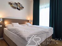 PLNĚ ZAŘÍZENÝ KOMFORTNÍ PROSVĚTLENÝ BYT V NOVÉM DOMĚ – JAVORNÁ – ŠUMAVA - 1696612101226.jpg