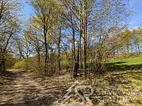 POZEMEK NA KLIDNÉM MÍSTĚ U HRADU KAŠPERK, HUMPOLEC NA ŠUMAVĚ