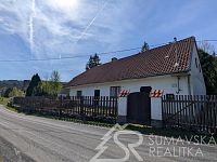 CHALUPA NA ŠUMAVĚ - PARÝZEK – TICHÉ MÍSTO U LESA S DUŠÍ STARÝCH ČASŮ - PXL_20260505_083103498.jpg
