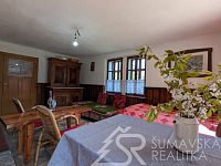 CHALUPA NA ŠUMAVĚ - PARÝZEK – TICHÉ MÍSTO U LESA S DUŠÍ STARÝCH ČASŮ - PXL_20260505_084104809.jpg