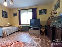 RODINNÝ DŮM 4+1 V HORAŽĎOVICÍCH SE ZAHRADOU – IDEÁLNÍ DOMOV PRO RODINU - PXL_20260601_082653119.MP.jpg