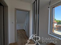 APARTMÁNOVÝ DŮM NOVÁ PEC – BYDLENÍ I INVESTICE V SRDCI ŠUMAVY - PXL_20260527_071634808.MP.jpg