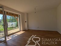 APARTMÁNOVÝ DŮM NOVÁ PEC – BYDLENÍ I INVESTICE V SRDCI ŠUMAVY - PXL_20260527_071841801.MP.jpg
