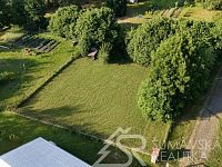 ÚTULNÝ STAVEBNÍ POZEMEK NA KLIDNÉM MÍSTĚ – ŠUMAVA – OKRAJ KAŠPERSKÝCH HOR