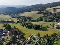 STAVEBNÍ POZEMEK S VÝHLEDEM, OKRAJ KAŠPERSKÝCH HOR–ŠUMAVA. SLEVA - Still 2026-07-20 134109_1.2.1.jpg