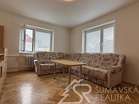PRONÁJEM ZREKONSTRUOVANÉHO RODINNÉHO DOMU 6+KK SE ZAHRADOU A GARÁŽÍ HORAŽĎOVICE PŘEDMĚSTÍ - IMG_1762.jpeg