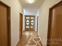 PRONÁJEM ZREKONSTRUOVANÉHO RODINNÉHO DOMU 6+KK SE ZAHRADOU A GARÁŽÍ HORAŽĎOVICE PŘEDMĚSTÍ - IMG_1767.jpeg