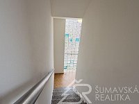 PRONÁJEM ZREKONSTRUOVANÉHO RODINNÉHO DOMU 6+KK SE ZAHRADOU A GARÁŽÍ HORAŽĎOVICE PŘEDMĚSTÍ - IMG_1771.jpeg
