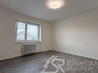 PRONÁJEM ZREKONSTRUOVANÉHO RODINNÉHO DOMU 6+KK SE ZAHRADOU A GARÁŽÍ HORAŽĎOVICE PŘEDMĚSTÍ - IMG_1776.jpeg
