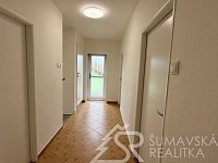 PRONÁJEM ZREKONSTRUOVANÉHO RODINNÉHO DOMU 6+KK SE ZAHRADOU A GARÁŽÍ HORAŽĎOVICE PŘEDMĚSTÍ - IMG_1778.jpeg