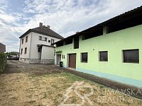 PRONÁJEM ZREKONSTRUOVANÉHO RODINNÉHO DOMU 6+KK SE ZAHRADOU A GARÁŽÍ HORAŽĎOVICE PŘEDMĚSTÍ - IMG_1790.jpeg