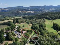 DŮM PRO MILOVNÍKY KLIDU A PŘÍRODY S VÝHLEDEM  NA HRAD KAŠPERK, ŠUMAVA-VELKÝ RADKOV - Still 2026-08-03 154814_1.8.1.jpg