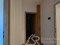 NOVÝ APARTMÁN NA ŠUMAVĚ č.22 -KAŠPERSKÉ HORY 2+KK V ULICI ČESKÁ - PXL_20260818_124535235.MP.jpg