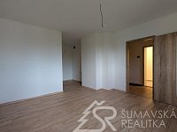 NOVÝ APARTMÁN NA ŠUMAVĚ č.22 -KAŠPERSKÉ HORY 2+KK V ULICI ČESKÁ - PXL_20260818_124715302.MP.jpg