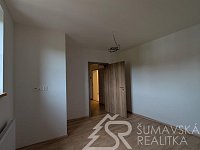 NOVÝ APARTMÁN NA ŠUMAVĚ č.22 -KAŠPERSKÉ HORY 2+KK V ULICI ČESKÁ - PXL_20260818_124856709.MP.jpg