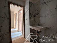 APARTMÁN 2+kk č.18 S VÝHLEDEM NA KOSTEL V KAŠPERSKÝCH HORÁCH - PXL_20260818_125026531.MP.jpg