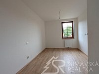 APARTMÁN 2+kk č.18 S VÝHLEDEM NA KOSTEL V KAŠPERSKÝCH HORÁCH - PXL_20260818_125207924.MP.jpg
