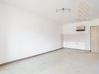 Prodej domu nám. T.G. Masaryka 779 m², pozemek 1465 m², Smečno - IMG_8142_hdr.jpg