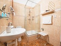 Prodej penzionu, víceúčelového domu, Jiřetín pod Jedlovou, 1295 m2, okres Děčín - _DSC3991.JPG