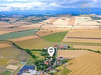 Prodej pozemku, 950 m2, Charvátce u Loun - DJI_0098-v.jpg