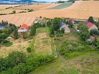 Prodej pozemku, 950 m2, Charvátce u Loun - DJI_0148.jpg