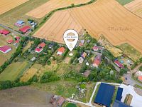 Prodej pozemku 2 000 m², Charvátce u Loun - DJI_0086-v.jpg