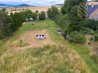 Prodej pozemku 2 000 m², Charvátce u Loun - DJI_0158.jpg