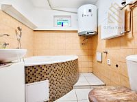 Prodej,stavební pozemek,1644m2,Kostelec nad Labem - IMG_1694_hdr.jpg