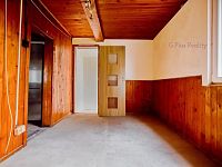 Prodej, Rodinného důmu, 286m2, Pozemek 1644m2, Kostelec nad Labem - 1761209979-9363.jpg