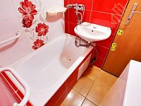 Pronájem,Byt 1+1 34m2, Krupka - Maršov,ulice Karla Čapka - o_1759219475-8555.jpg