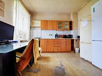 Prodej rodinného domu 319 m², pozemek 884 m², Prusice - 1759219806-4945.jpg