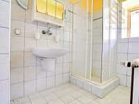 Prodej rodinného domu 319 m², pozemek 884 m², Prusice - 1759219845-6375.jpg