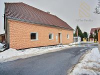 Prodej, rodinný dům, 460m2, Modlany