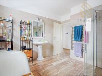 Rodinný dům, 135m2, zahrada 3 522m2, Píšťany - IMG_3748_hdr.jpg