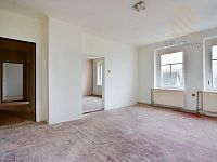 Prodej,Rodinný patrový dům se zahradou a garáží, 263m2, Sebuzín, Ústí nad Labem - IMG_3061_hdr.jpg