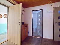 Byt 2+1, 63 m3, s podílem na společné zahradě. Husova ul. Louny - IMG_4773.jpg