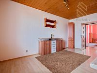 Byt 2+1, 63 m3, s podílem na společné zahradě. Husova ul. Louny - IMG_4781.jpg